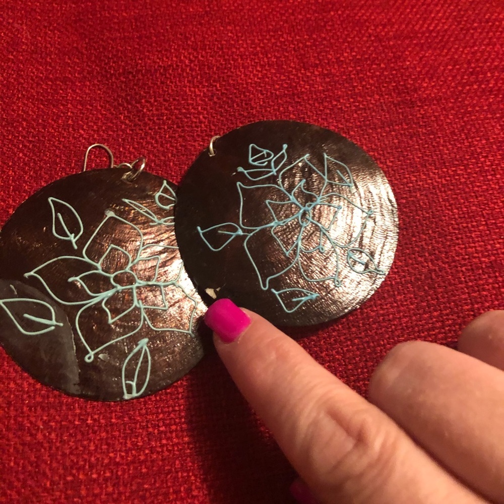 Hand painted earrings - Picture 3 of 5